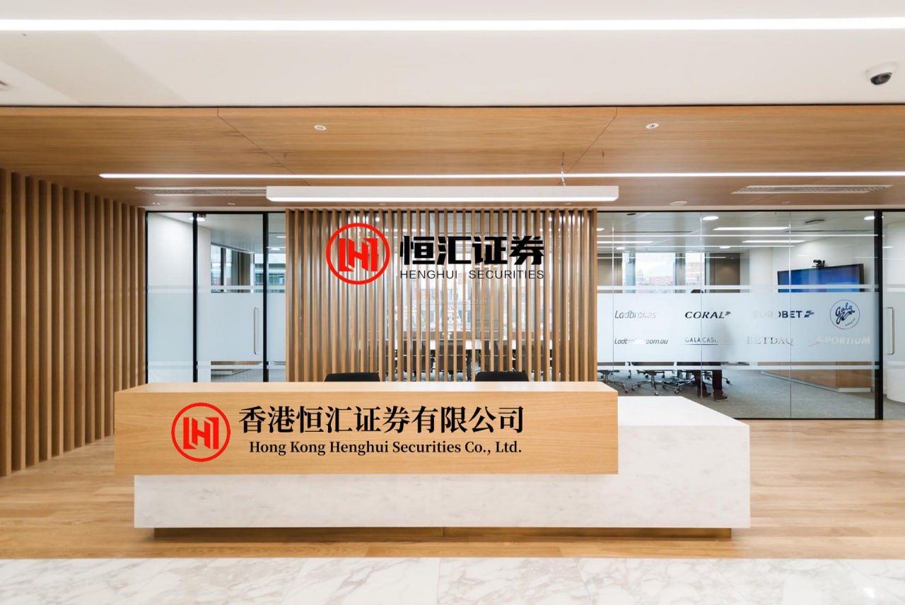 智赢策略 一位老中医和我说：“看过多手机，都是浪费精力，就好像孩子打游戏一样，打到不想读书，不想做作业，只想着玩游戏，那这辈子毁了，除非是自己醒悟，不然谁也帮不了。你以为戒了手机的瘾就好？那万一又染上别的瘾呢？比如看那些小视频，不良的网站呢？所以作为父母要引导，什么引导？自己先少看手机，你自...
